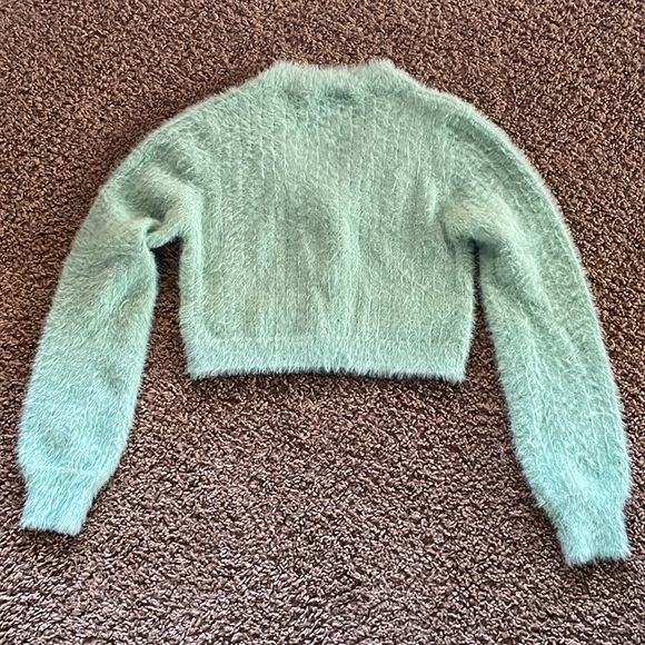 Shein cropped cardigan - Picture 2 of 3